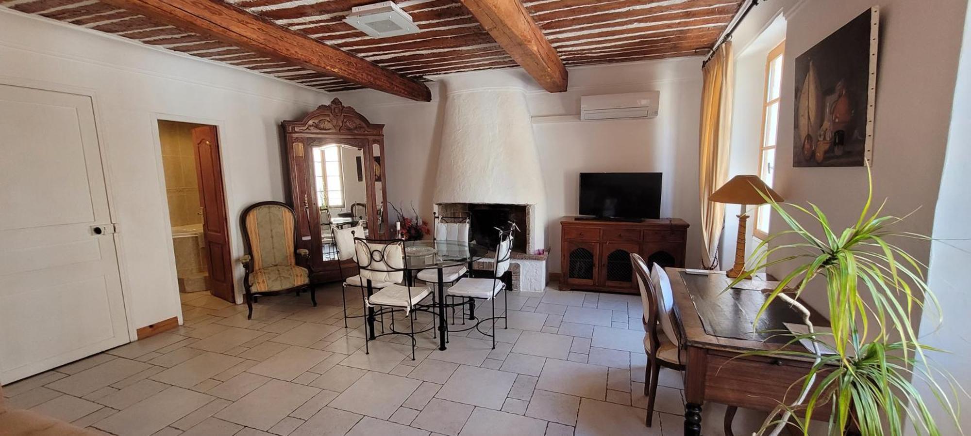 Résidence Hôtelière La Sarrazine La Garde-Freinet Esterno foto